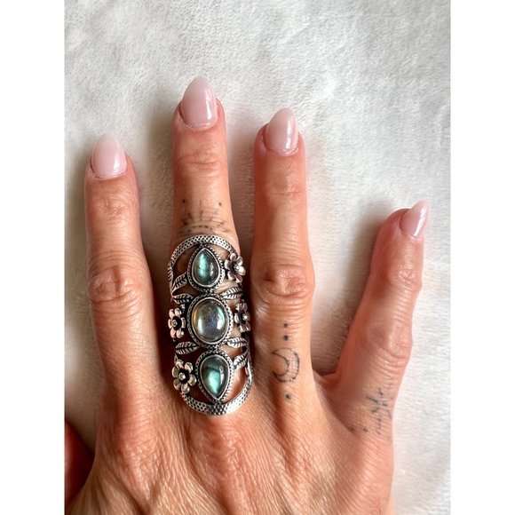 925 Flower Child Flash Labradorite Ring 6 - Picture 6 of 9